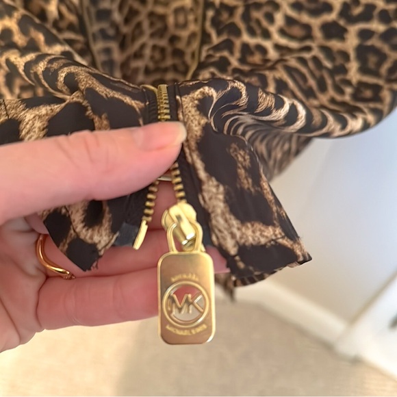MICHAEL KORS | Leopard Print Button-Up Top, Size XL - Picture 7 of 11
